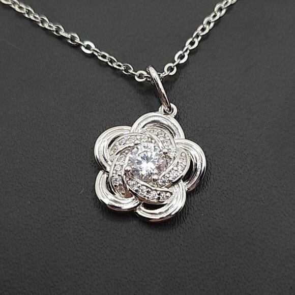 Sterling Silver Flower Pendant Necklace With Sparkling Center Stone (NWOT) - Picture 2 of 7